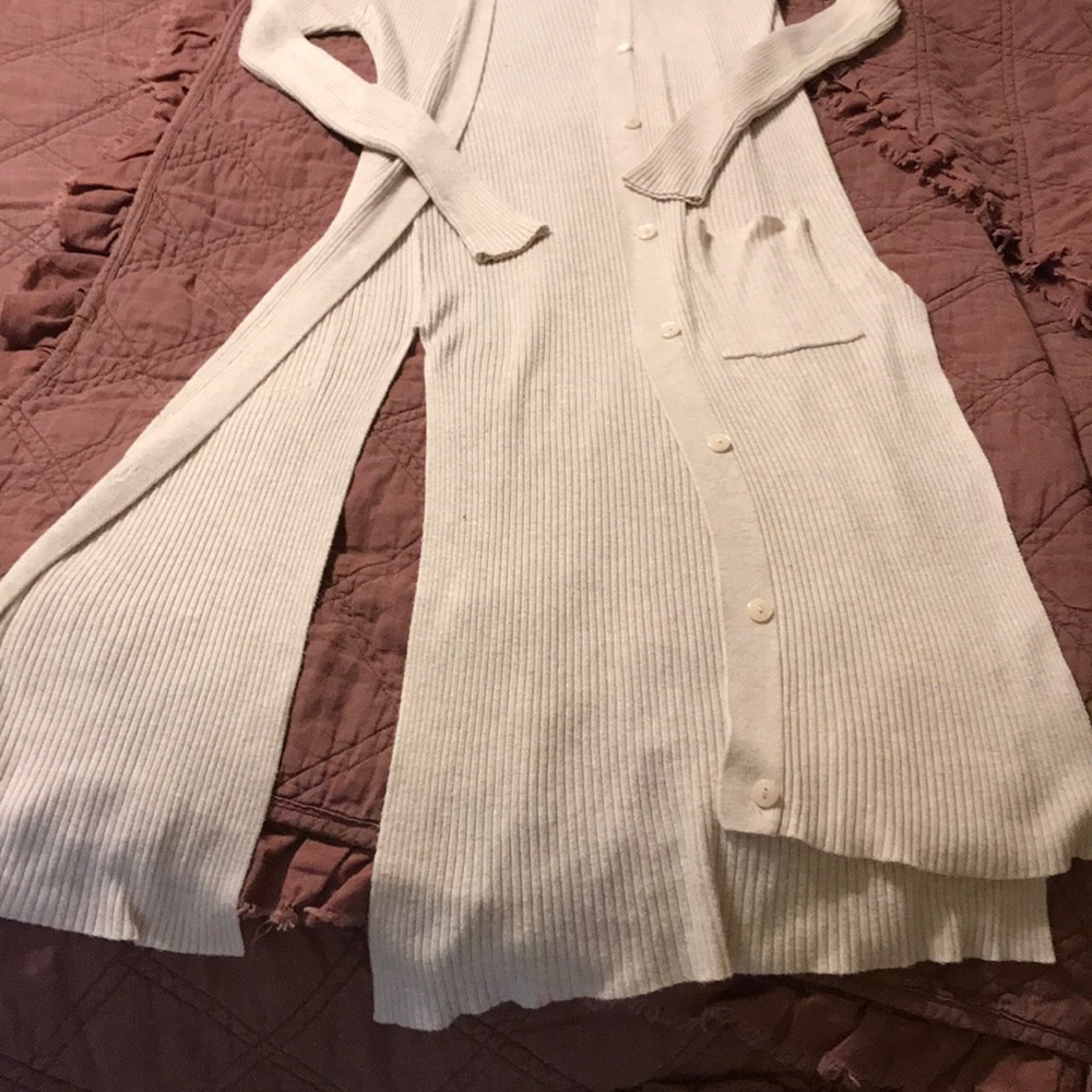 Long Tan Cardigan - Picture 2 of 4